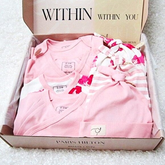 Paris Hilton Monica + Andy Organic Cotton Baby DOG 13 Piece Box Set 0-3M NEW - Picture 4 of 5